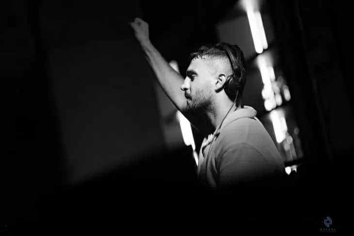 review gallery