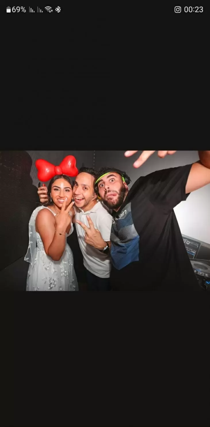 review gallery