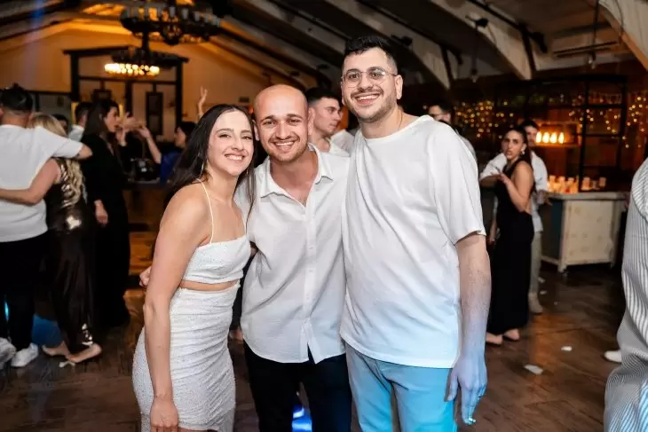 review gallery