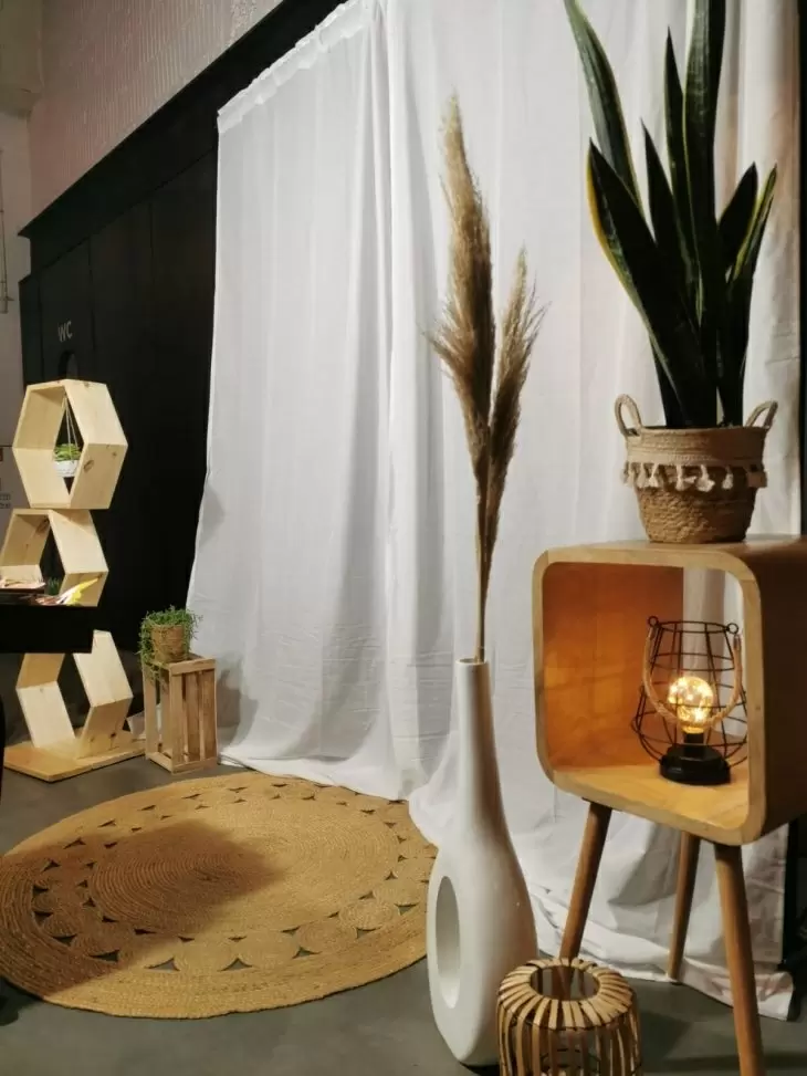 review gallery