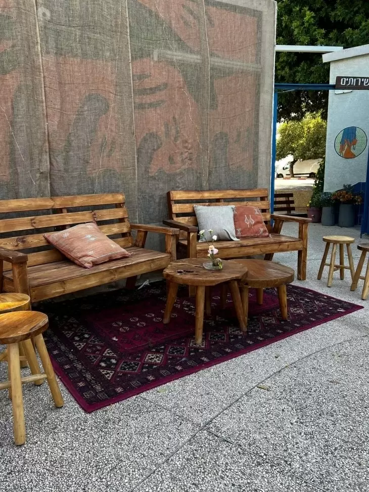 review gallery