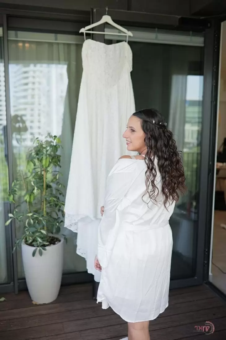 review gallery