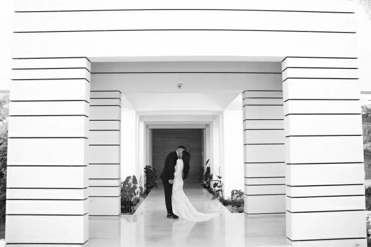 review gallery