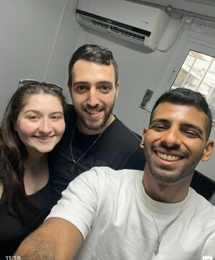 review gallery square
