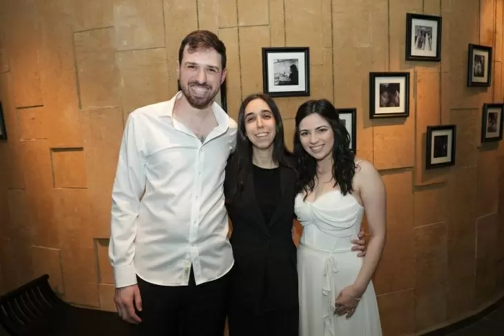 review gallery