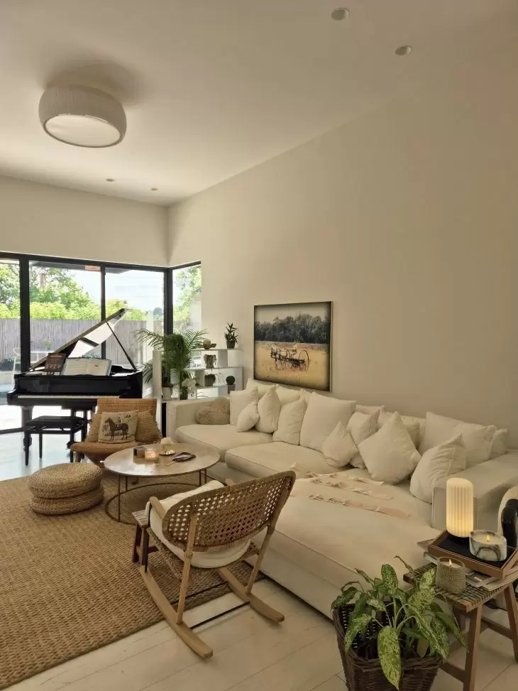 review gallery
