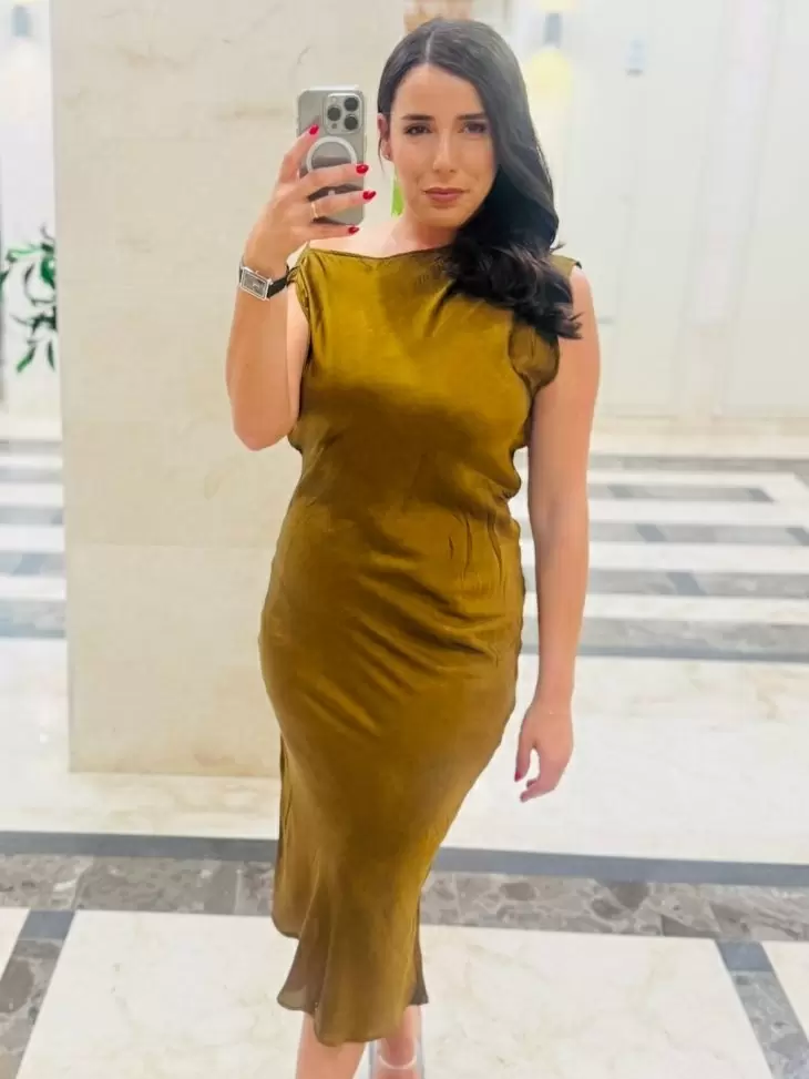 review gallery