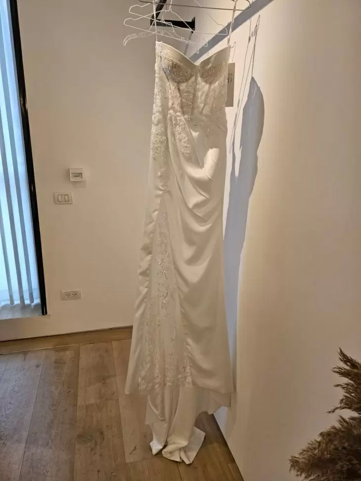 review gallery