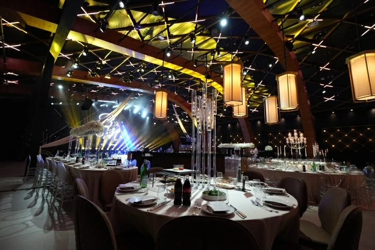 review gallery