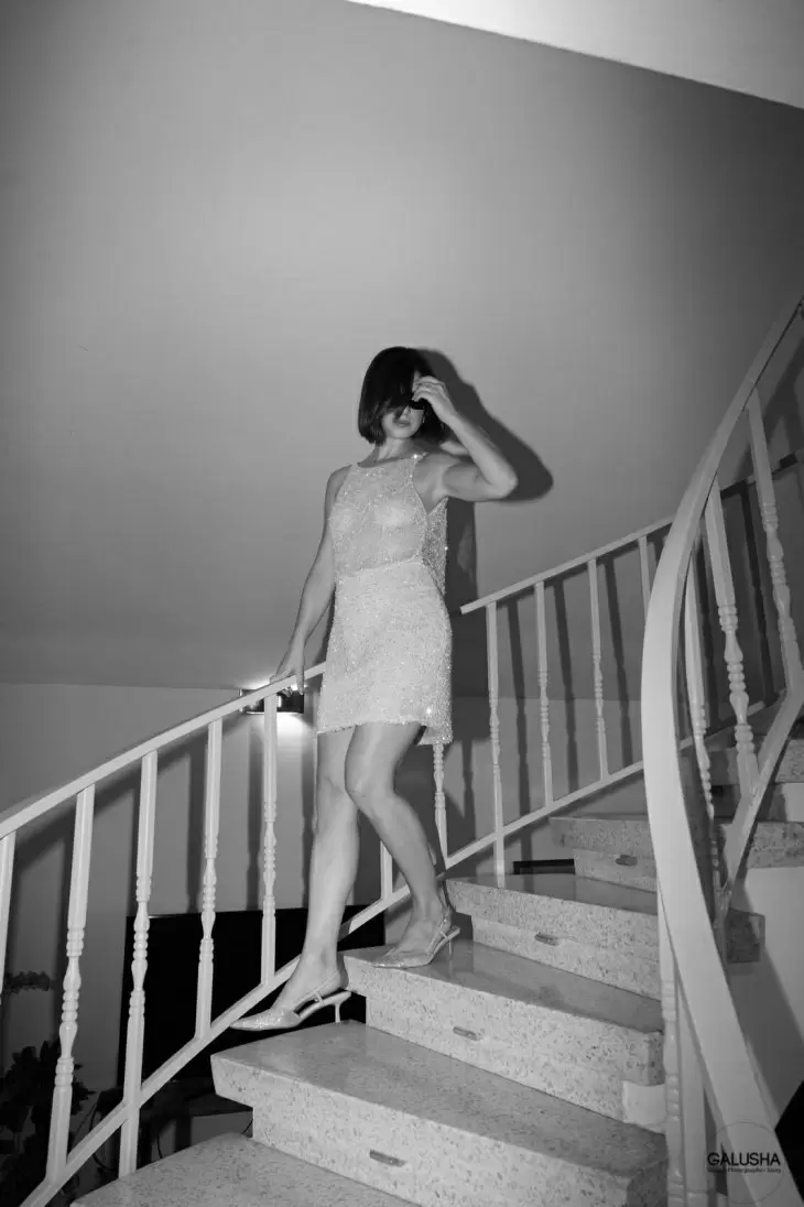 review gallery