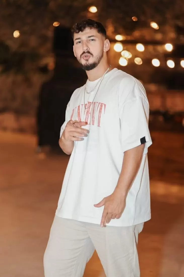 review gallery