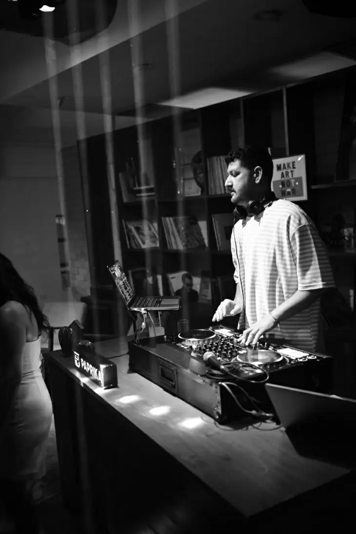 review gallery