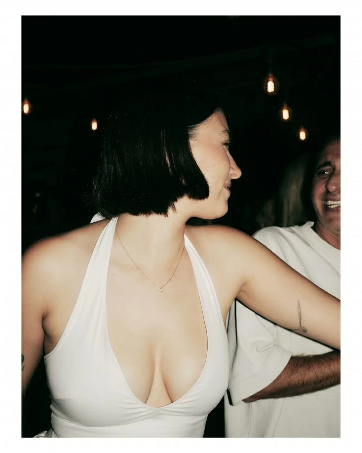 review gallery
