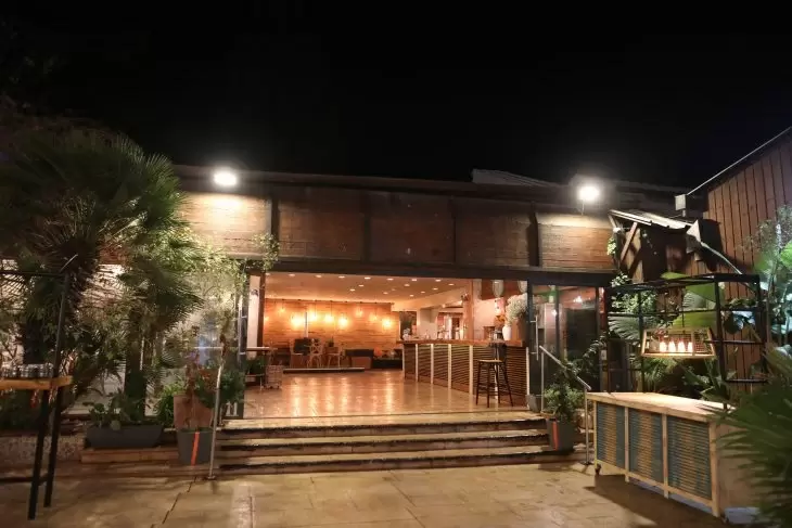 review gallery