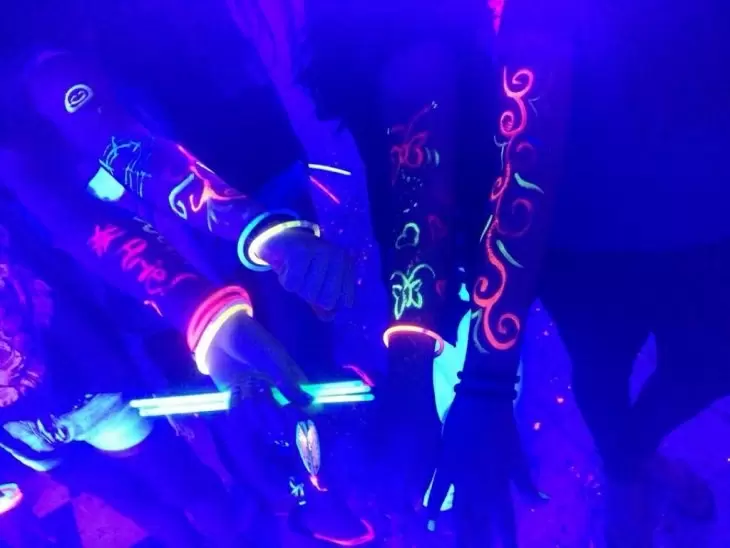 review gallery