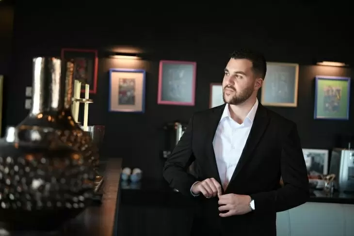 review gallery