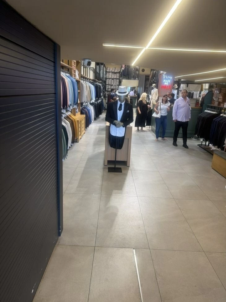 review gallery square