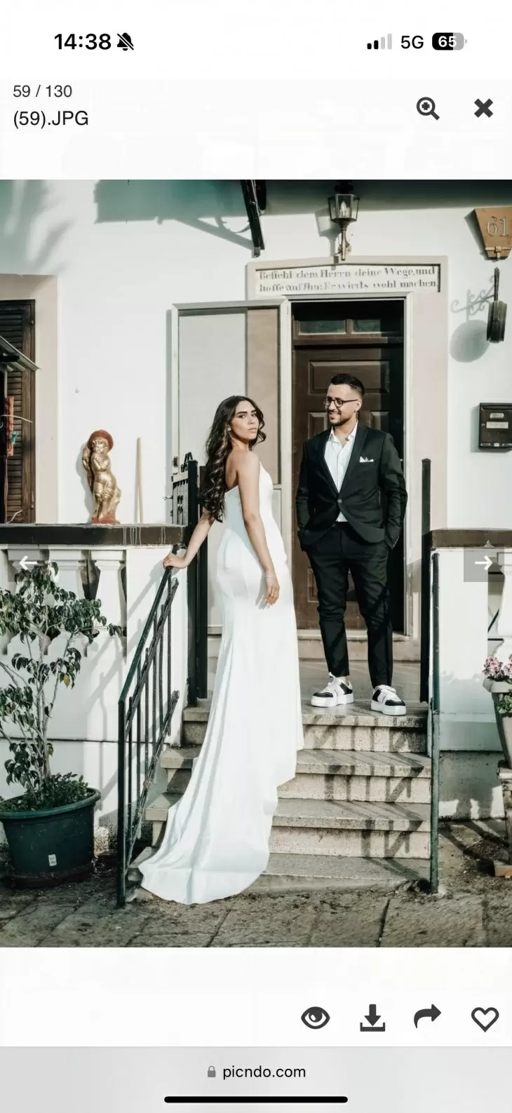 review gallery