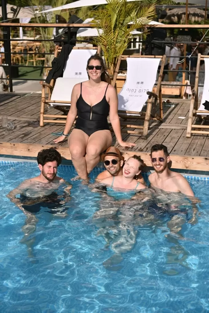 תמונה מספר 10