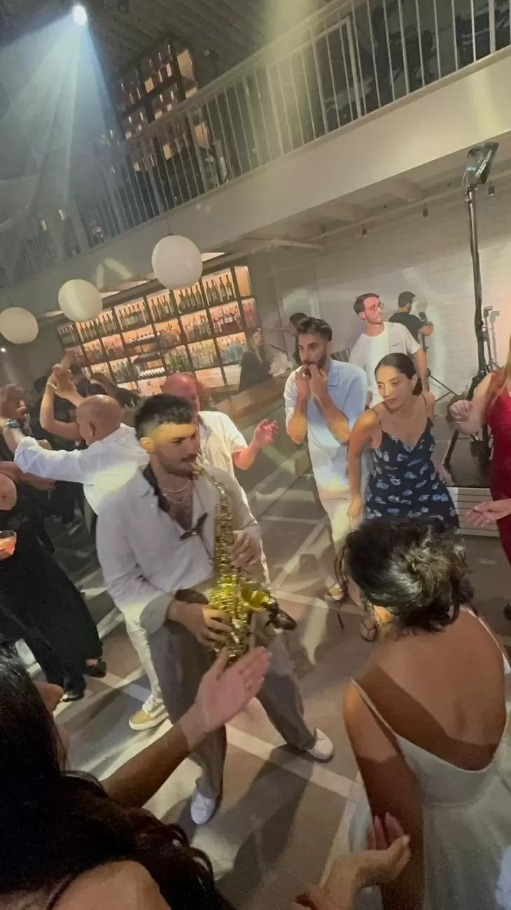 review gallery