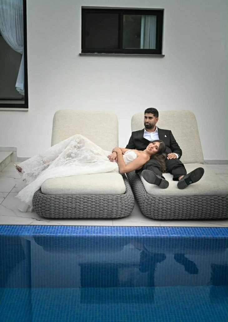 review gallery