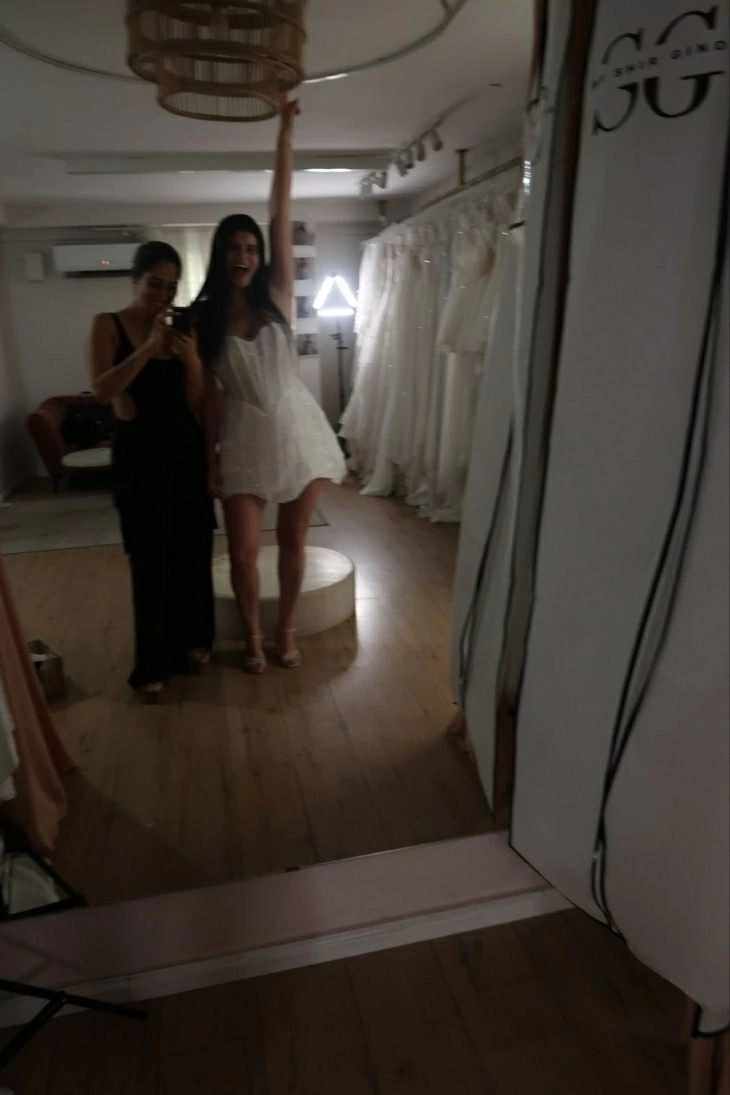 review gallery