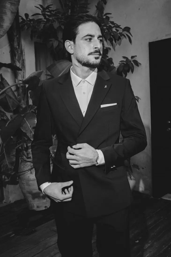 review gallery