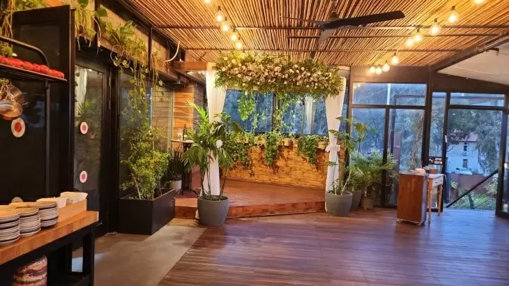 review gallery