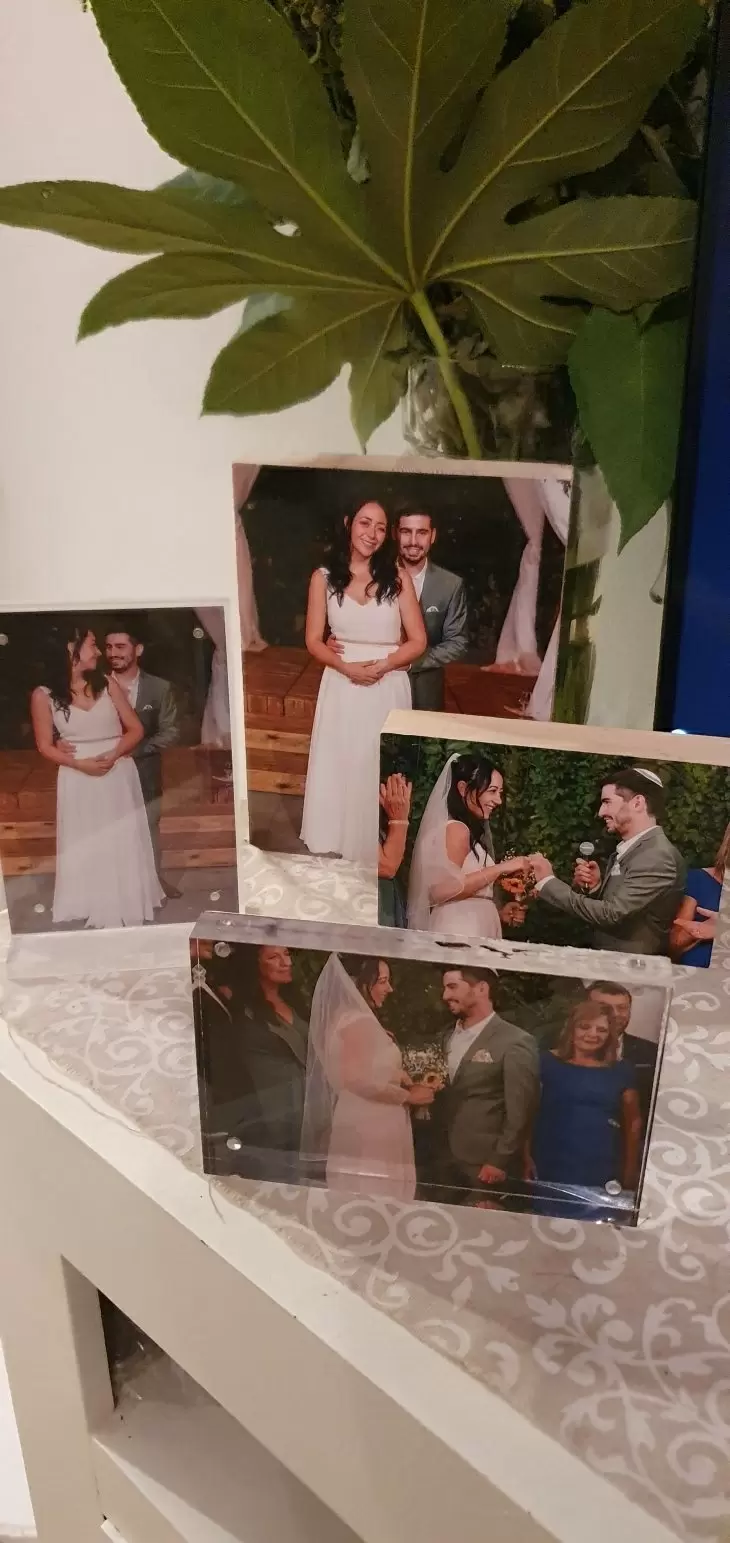 review gallery