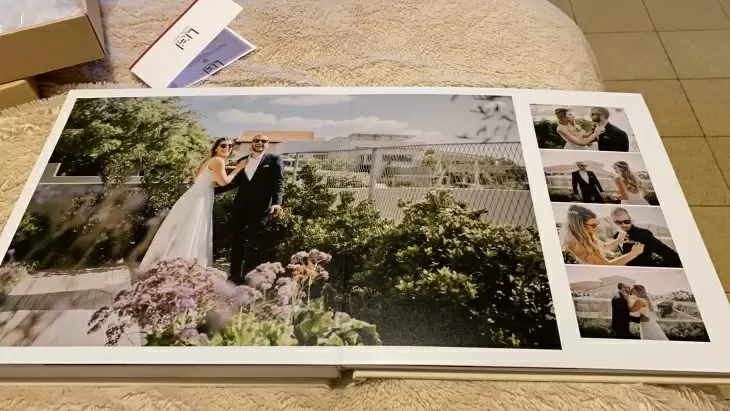 review gallery