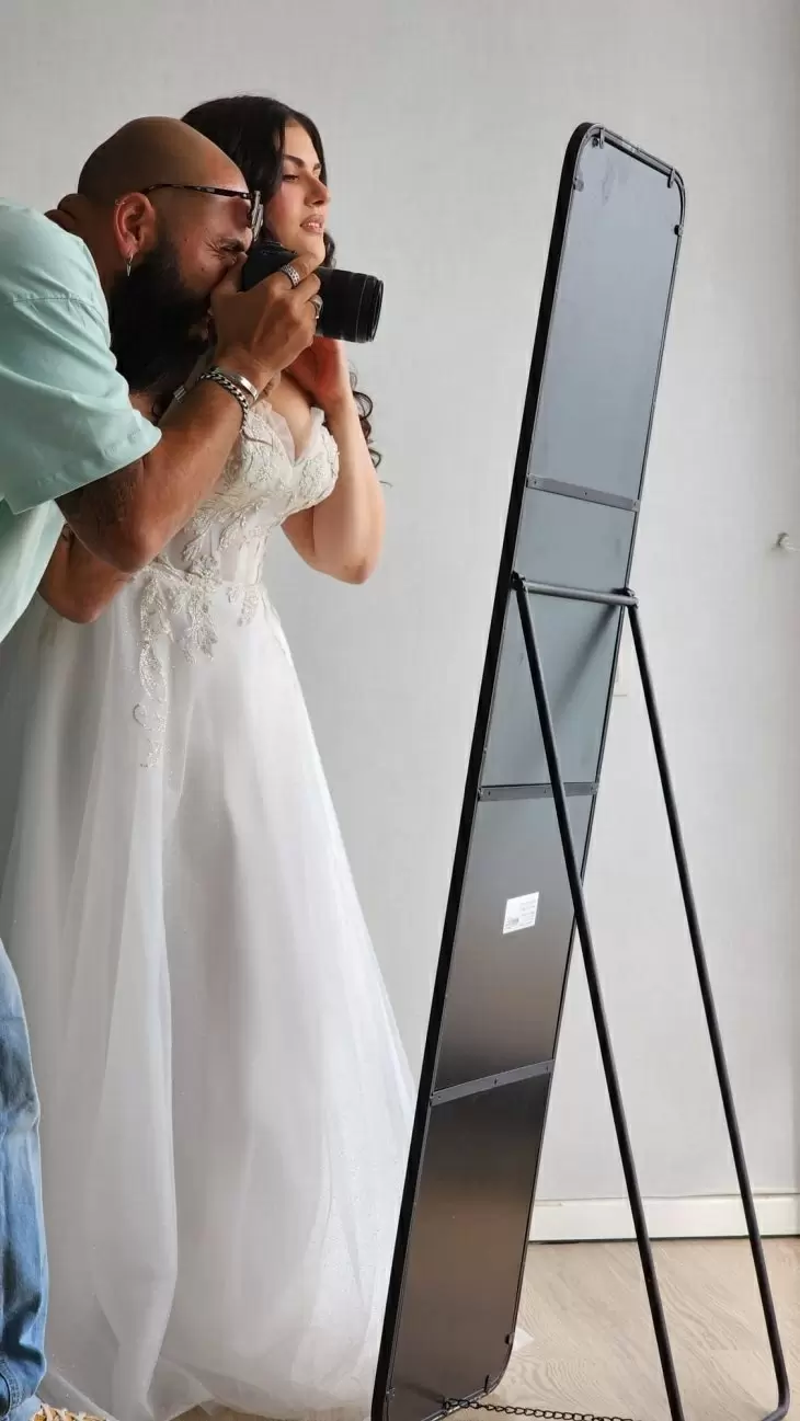 review gallery