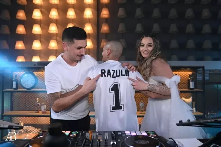 review gallery