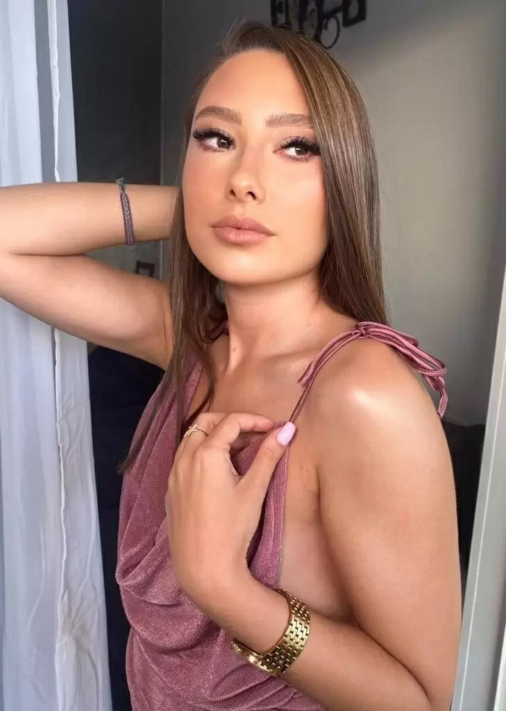 review gallery